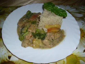 Fruchtiges Schweinefrikassee - Rezept