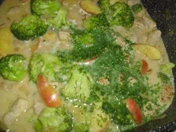 Fruchtiges Schweinefrikassee - Rezept - Bild Nr. 4