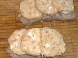 Lammrücken mit Ziegenkäse-Mandelkruste auf Malaga-Jus - Rezept - Bild Nr. 5