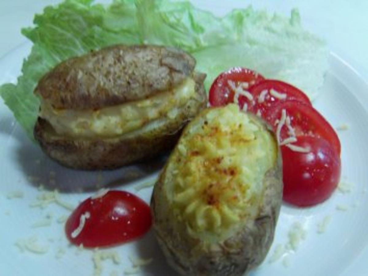 Kartoffeln doppelt gebacken mit einer Sahne-Käse-Füllung - Rezept