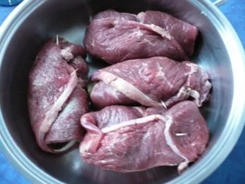 Rezept: Rinderrouladen Bild Nr. 4 Rinderrouladen - Rezept - Bild Nr. 4