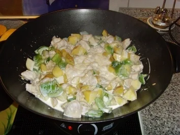 Rezept: Kartoffel-Paprikapfanne im Wok mit.. Kartoffel-Paprikapfanne im Wok mit.. - Rezept