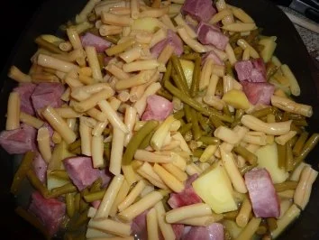 Rezept: Fl/Schwein: Kasseler-Bohnenpfanne Bild Nr. 3 Fl/Schwein: Kasseler-Bohnenpfanne - Rezept - Bild Nr. 3