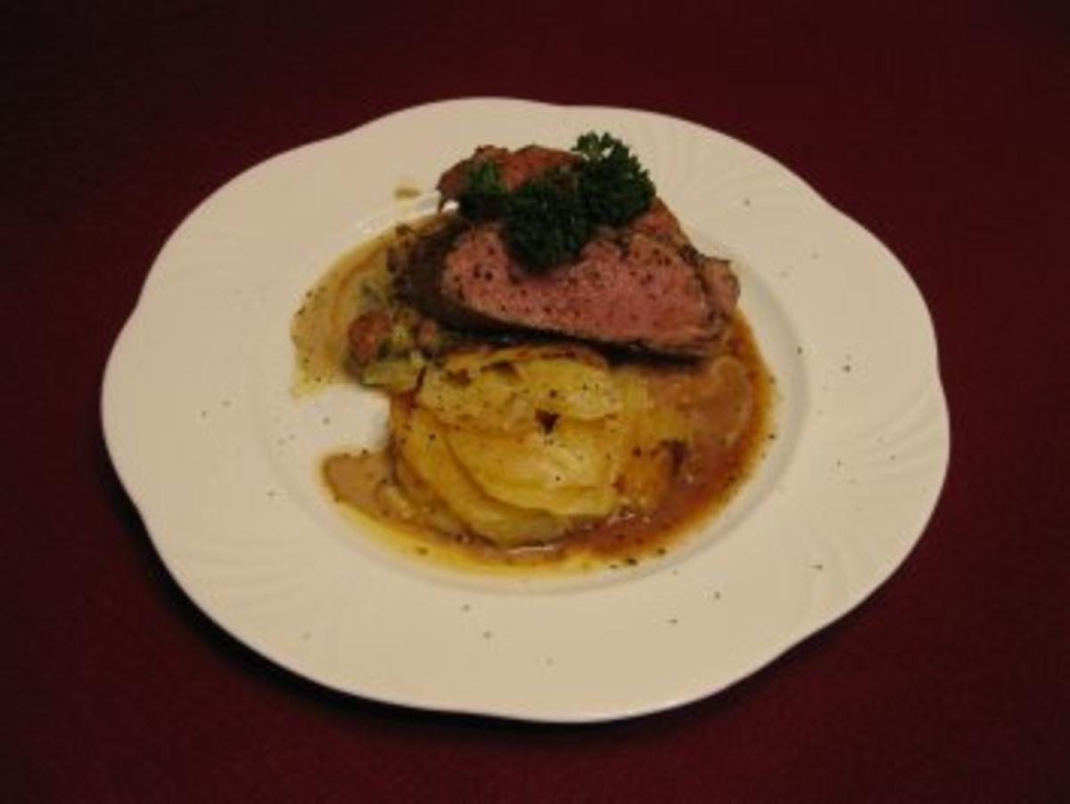 Kalbsfilet mit Kartoffelgratin und Gemüse - Rezept - kochbar.de