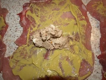 Rezept: Schweinerouladen gefüllt Bild Nr. 4 Schweinerouladen gefüllt - Rezept - Bild Nr. 4