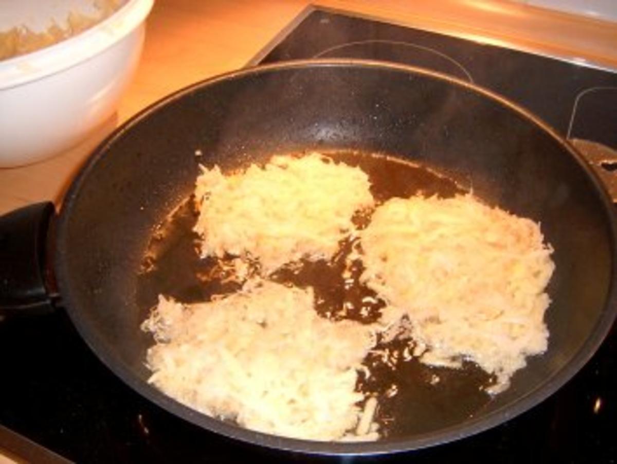 Kartoffel- Sauerkraut Rösti - Rezept - Bild Nr. 3