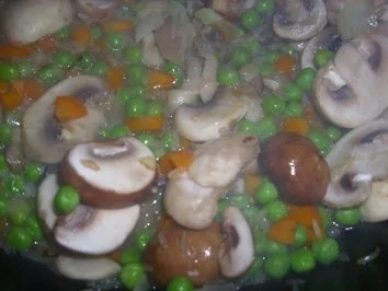 Rezept: Gemüse-Pilz-Risotto Bild Nr. 5 Gemüse-Pilz-Risotto - Rezept - Bild Nr. 5