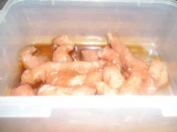 WOK - Süßsaures Wintergemüse mit Walnüssen und Putenstreifen - Rezept - Bild Nr. 5