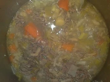 Rezept: Porre-Hack-Süppchen / Keine STERNEN vergeben bitte!!! Bild Nr. 9 Porre-Hack-Süppchen / Keine STERNEN vergeben bitte!!! - Rezept - Bild Nr. 9