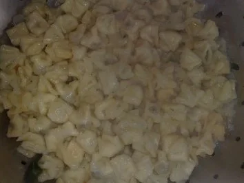 Rezept: Manti und Spinat überbacken / Keine STERNEN vergeben bitte!!! Bild Nr. 9 Manti und Spinat überbacken / Keine STERNEN vergeben bitte!!! - Rezept - Bild Nr. 9