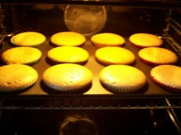 Backen: Lustige bunte Muffins - Rezept - Bild Nr. 4