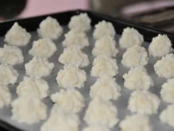 Weihnachtsplätzchen - Lübecker Kokosmakrönchen - Rezept - Bild Nr. 3