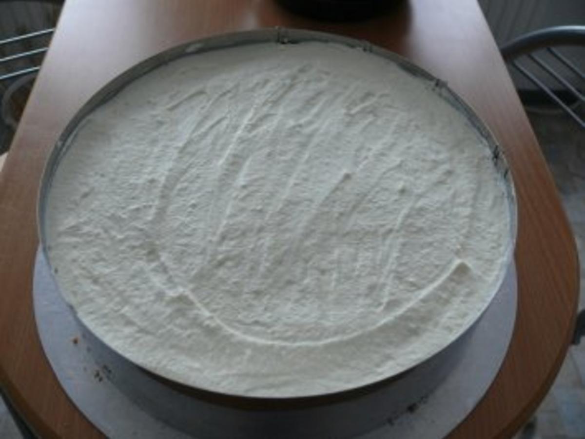 Kirsch ~ Sahne ~ Torte - Rezept mit Bild - kochbar.de