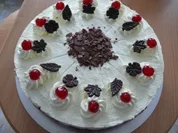 Kirsch ~ Sahne ~ Torte - Rezept