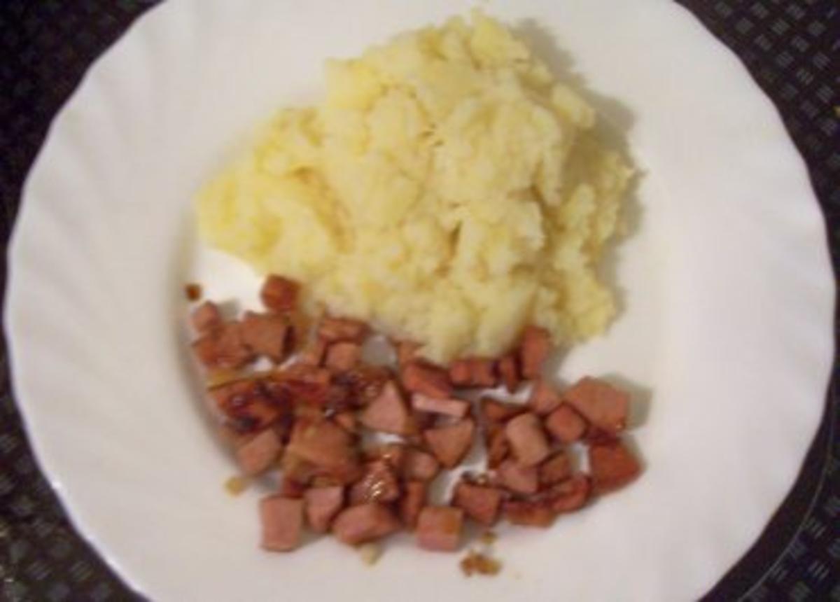 Kochen: Gebratene Fleischwurst mit Kartoffelpüree - Rezept