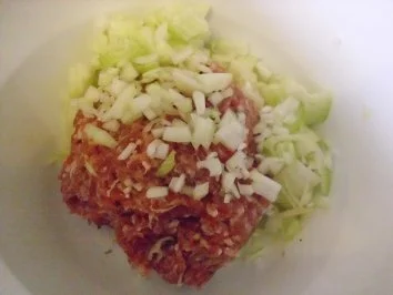 Rezept: Überbackene Käsefrikadellen mit Makkaroni Bild Nr. 3 Überbackene Käsefrikadellen mit Makkaroni - Rezept - Bild Nr. 3