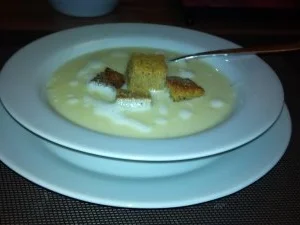 Knoblauch-Creme-Süppchen mit Croutons - Rezept - Bild Nr. 2