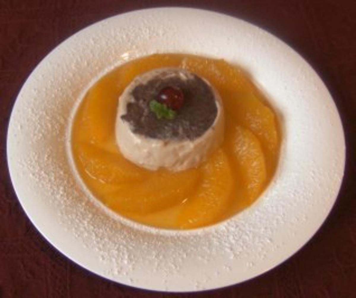 Bilder für Zimt - Panna - Cotta an marinierten Orangenfilets - Rezept