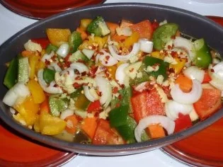 Rezept: Hähnchenschenkel mit Ofengemüse und Grilltomaten Bild Nr. 5 Hähnchenschenkel mit Ofengemüse und Grilltomaten - Rezept - Bild Nr. 5