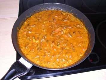 Rezept: Rahmgeschnetzeltes mit Straußenfilet Bild Nr. 2 Rahmgeschnetzeltes mit Straußenfilet - Rezept - Bild Nr. 2