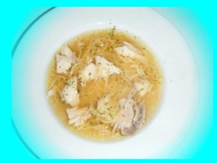 Herzhafte Hühnersuppe - Rezept mit Bild - kochbar.de