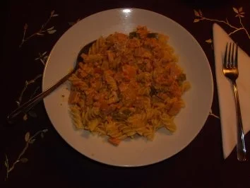 Nudelgerichte: Nudel-Brunch-Topf - Rezept