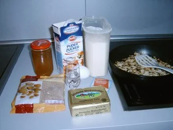 Rezept: Nuss - Herzen Bild Nr. 3 Nuss - Herzen - Rezept - Bild Nr. 3