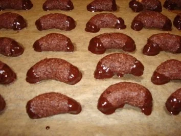 Rezept: Schokoladenkipferl Schokoladenkipferl - Rezept