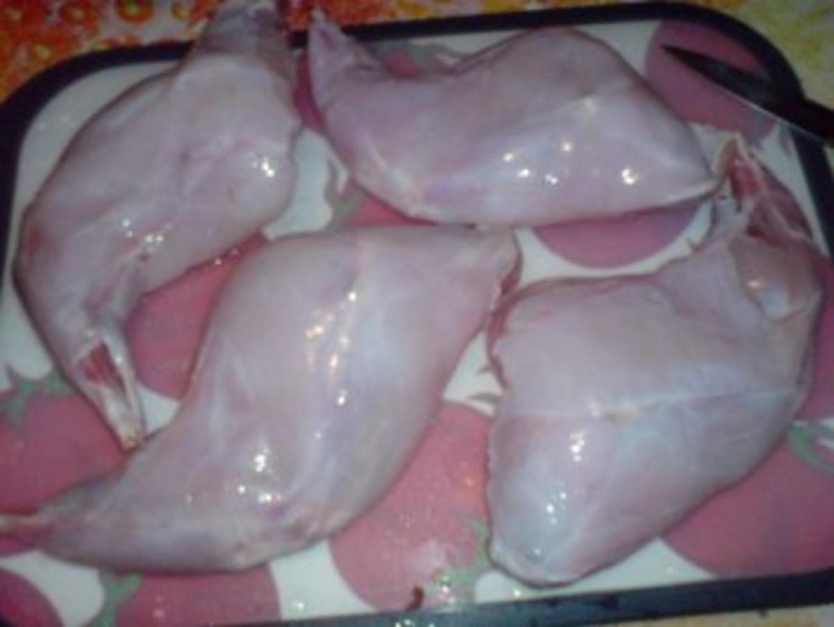 Kaninchenkeulen und Kasslerkamm mit Rotkraut zu Klößen oder Salzkartoffeln - Rezept - Bild Nr. 4
