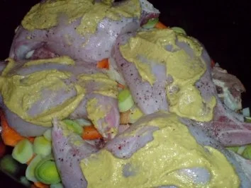 Rezept: Kaninchenkeulen und Kasslerkamm mit Rotkraut zu Klößen oder Salzkartoffeln Bild Nr. 12 Kaninchenkeulen und Kasslerkamm mit Rotkraut zu Klößen oder Salzkartoffeln - Rezept - Bild Nr. 12