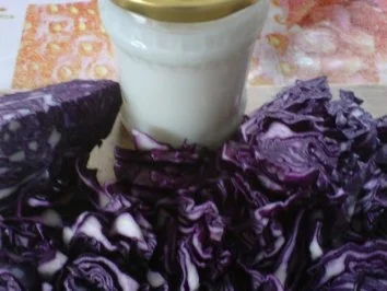 Rezept: Kaninchenkeulen und Kasslerkamm mit Rotkraut zu Klößen oder Salzkartoffeln Bild Nr. 20 Kaninchenkeulen und Kasslerkamm mit Rotkraut zu Klößen oder Salzkartoffeln - Rezept - Bild Nr. 20