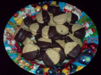 Rezept: Nougat-Taler Bild Nr. 2 Nougat-Taler - Rezept - Bild Nr. 2