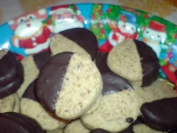 Rezept: Nougat-Taler Bild Nr. 3 Nougat-Taler - Rezept - Bild Nr. 3