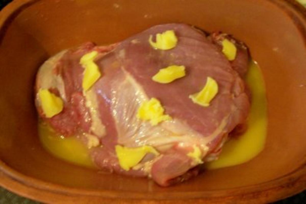 Kochen: Pute aus dem Römertopf mit fruchtig-sahniger Sauce - Rezept - Bild Nr. 3