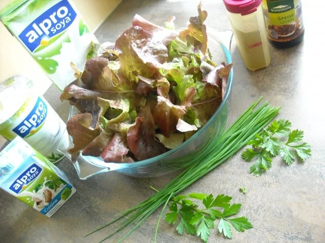 Rezept: Salatdressing "Curry" Bild Nr. 2 Salatdressing "Curry" - Rezept - Bild Nr. 2