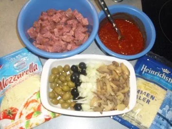 Pizza: Gefüllte-Pizza - Rezept - Bild Nr. 4