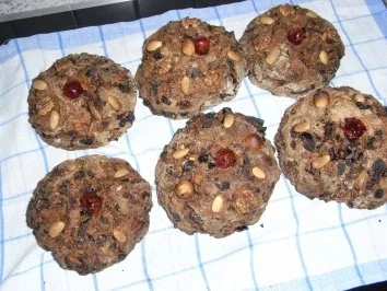 Rezept: Weihnachtliches Früchtebrot Weihnachtliches Früchtebrot - Rezept