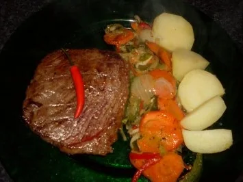 Dakota - Steak mit Paradiesgemüse & Kartoffeln - Rezept