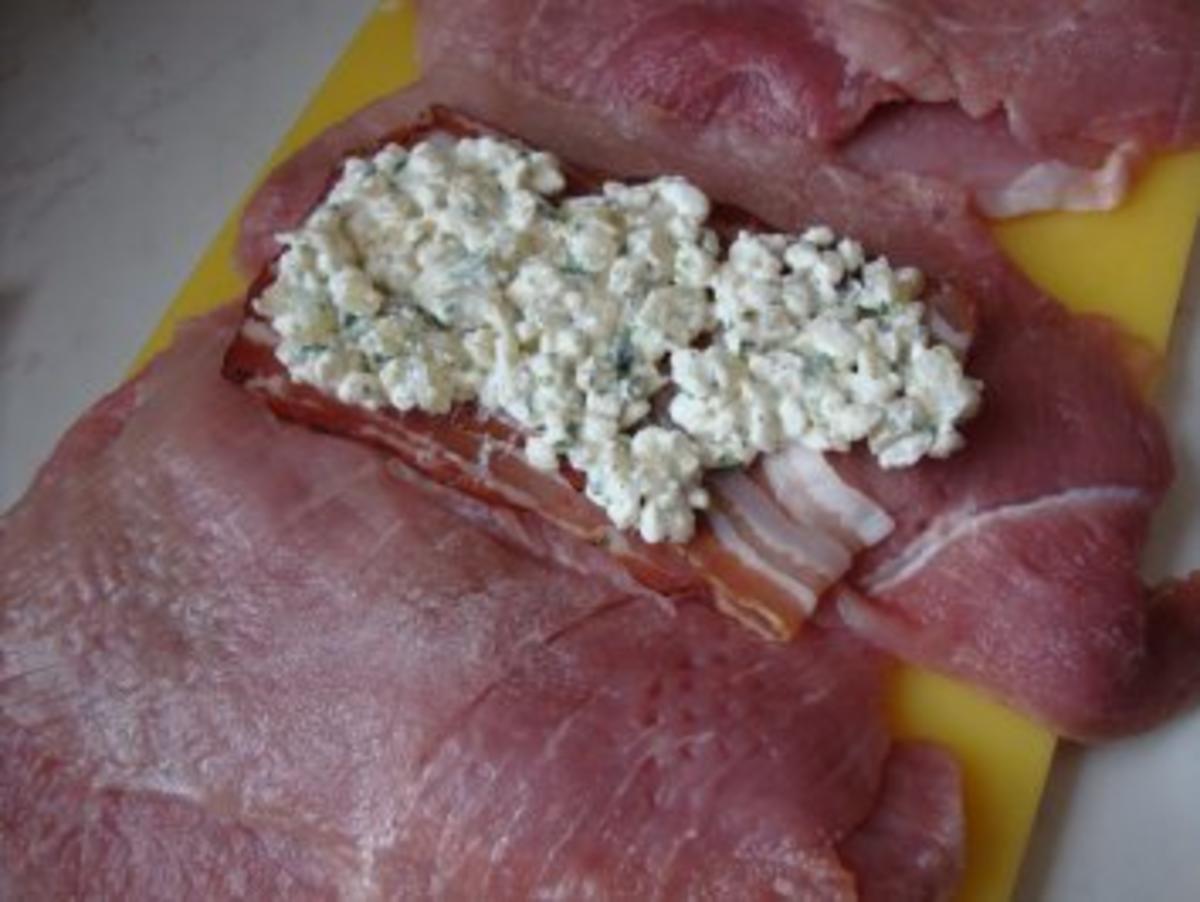 Putenschnitzel mit Käse-Kräuter-Füllung - Rezept - Bild Nr. 3