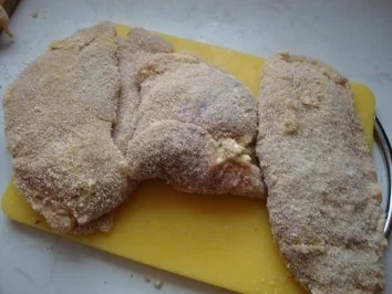 Putenschnitzel mit Käse-Kräuter-Füllung - Rezept - Bild Nr. 4