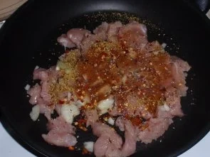 Bohnen-Putenfleisch-Pfanne mit Spiralnudeln - Rezept - Bild Nr. 4