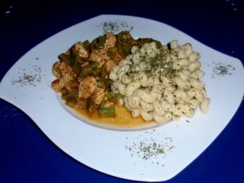 Bohnen-Putenfleisch-Pfanne mit Spiralnudeln - Rezept - Bild Nr. 10