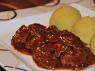 Rindsgulasch (Wiener Saftgulasch) - Rezept