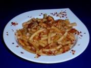 Scharfe Hähnchen-Nudelpanne mit Mozzarellakäse - Rezept