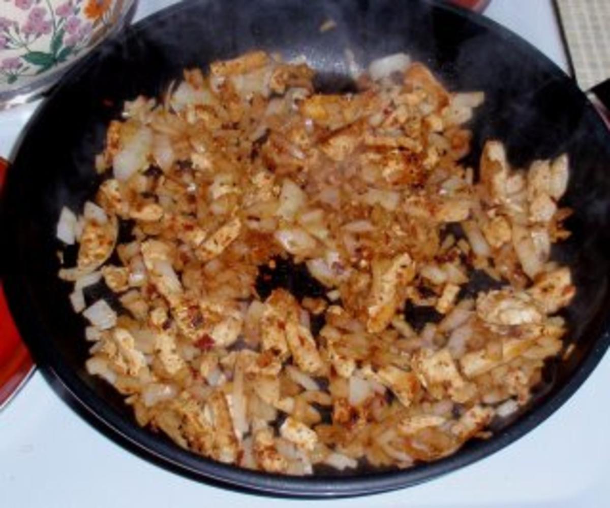 Scharfe Hähnchen-Nudelpanne mit Mozzarellakäse - Rezept - Bild Nr. 2