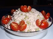 Erbsen-Eier-Thunfisch vereint zu einem Salat - Rezept