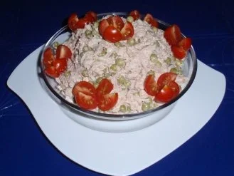 Erbsen-Eier-Thunfisch vereint zu einem Salat - Rezept - Bild Nr. 3