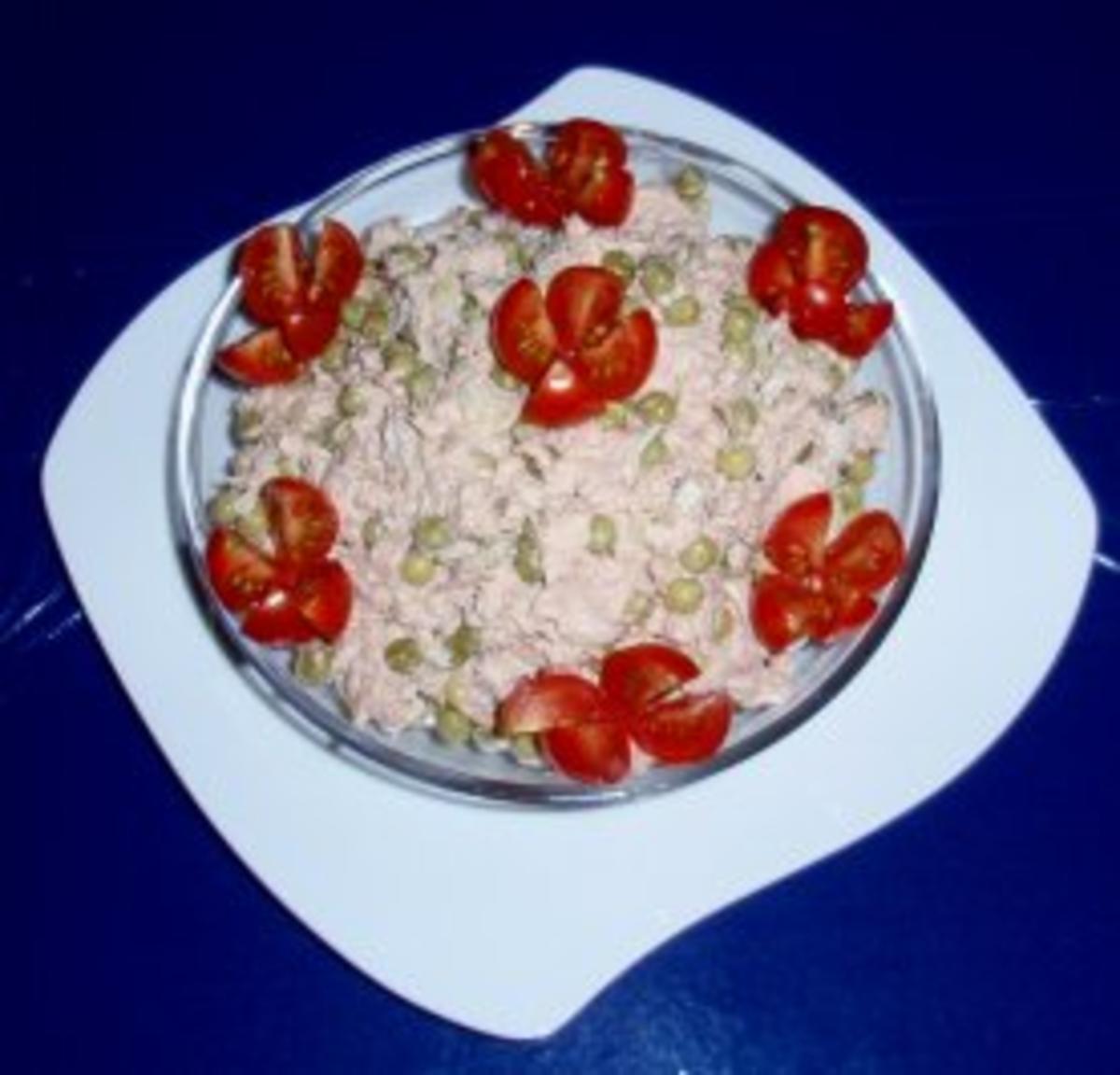 Erbsen-Eier-Thunfisch vereint zu einem Salat - Rezept - Bild Nr. 4
