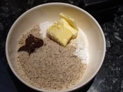 Haselnussplätzchen mit Marzipan - Rezept