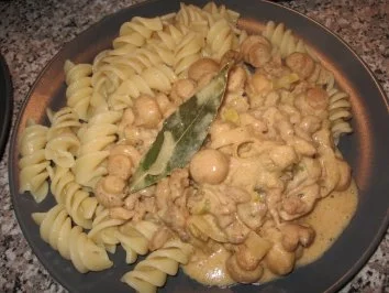 Rezept: Zartes Hähnchengeschnetzeltes Zartes Hähnchengeschnetzeltes - Rezept